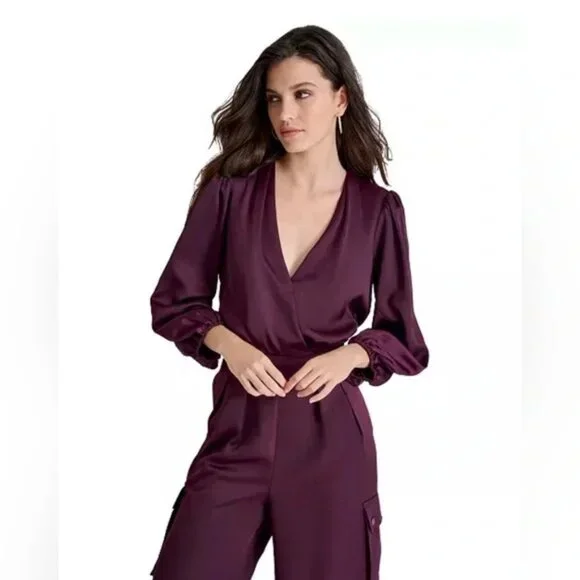 DKNY Women's Surplice-Neck Long-Sleeve Utility Jumpsuit New - Picture 4 of 6
